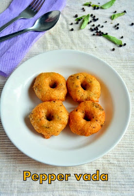 Ulundu vada with pepper